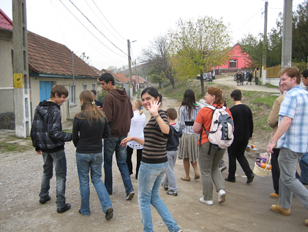 06 Oana and team team off to deliver harvest food parcels